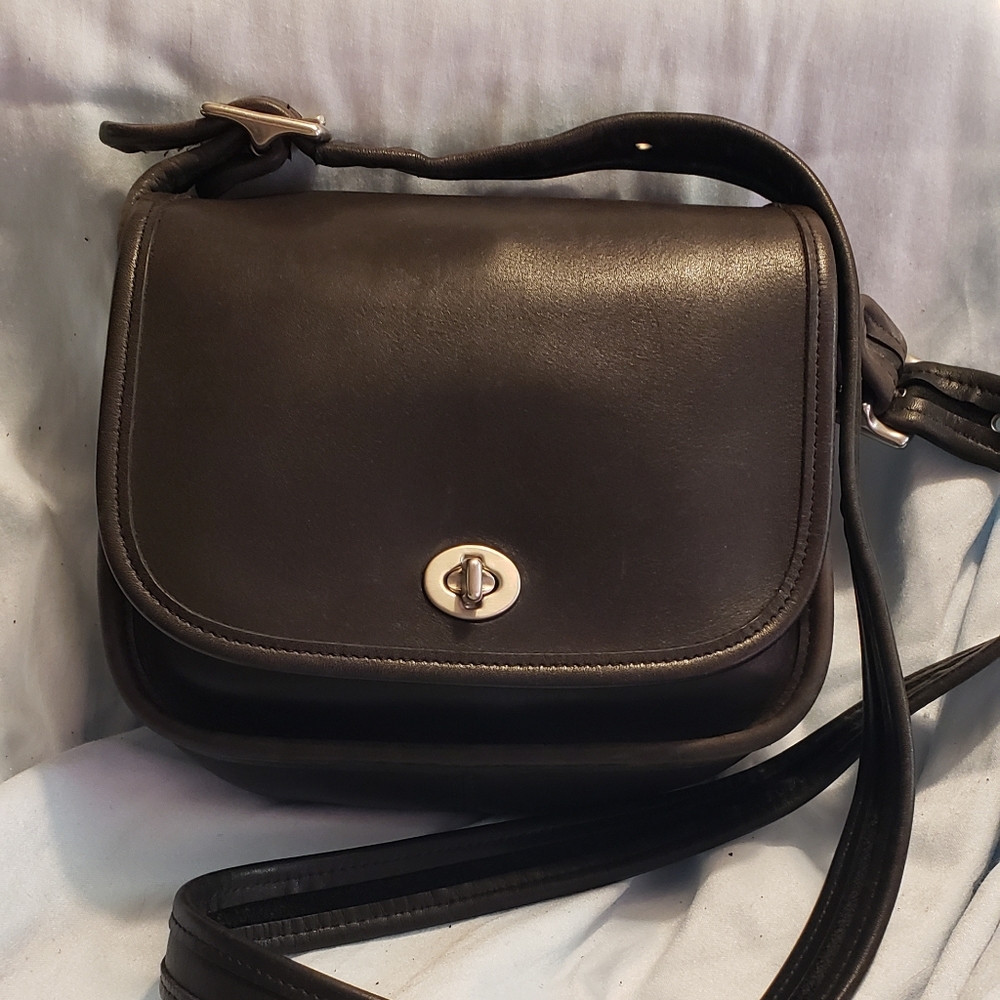 COACH Vintage Black Crossbody/Shoulder Bag